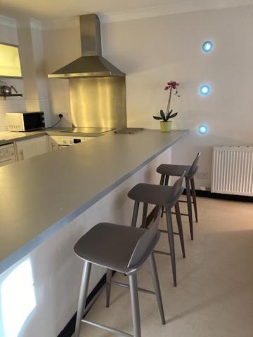 Aaron Glen Apartments EDI Eksteriør billede